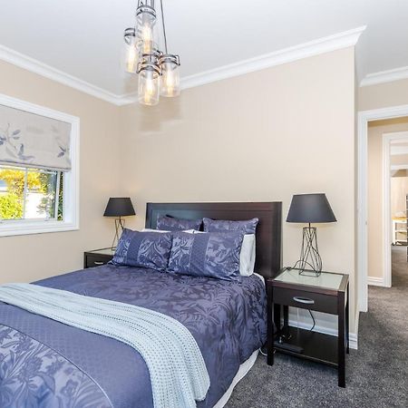 Sweet Magnolia 1 Or 2 Bedroom Suite St Kilda Cambridge With Complimentary Continental Breakfast מראה חיצוני תמונה