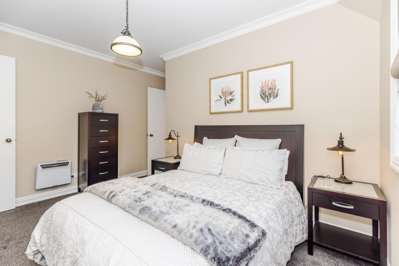 Sweet Magnolia 1 Or 2 Bedroom Suite St Kilda Cambridge With Complimentary Continental Breakfast מראה חיצוני תמונה
