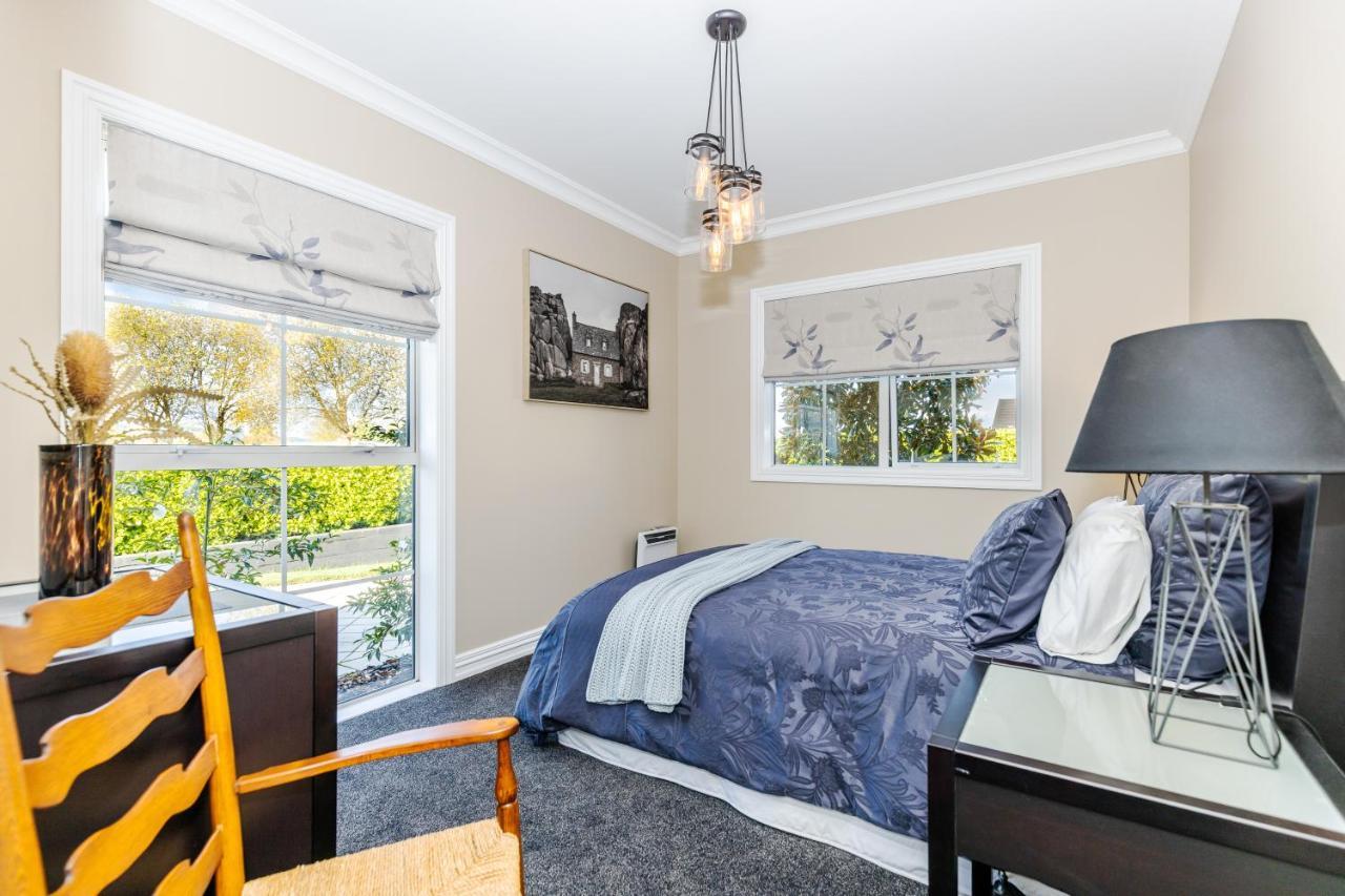 Sweet Magnolia 1 Or 2 Bedroom Suite St Kilda Cambridge With Complimentary Continental Breakfast מראה חיצוני תמונה